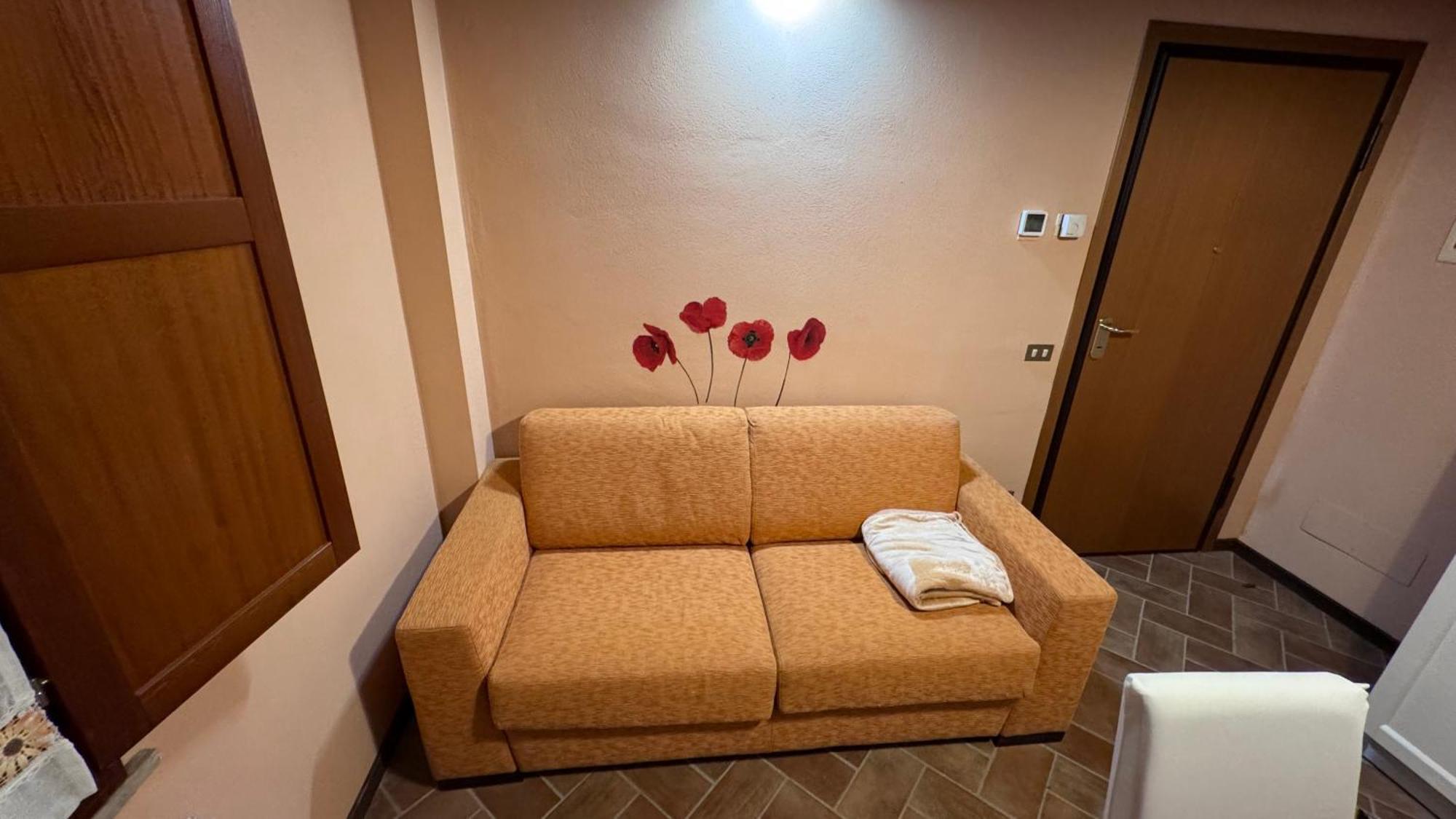 Appartamento Isenesi Gambassi Terme Εξωτερικό φωτογραφία